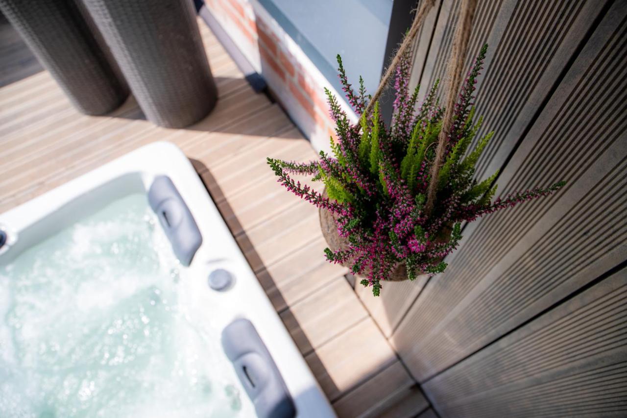 Unterschlupf Radeberg Mit Garten & Whirlpool Exterior photo